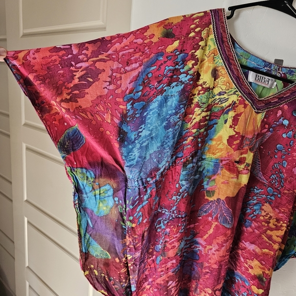 BIBA Vintage Rainbow Watercolor Style Abstract Paint Splatter Batwing Top - Picture 3 of 16